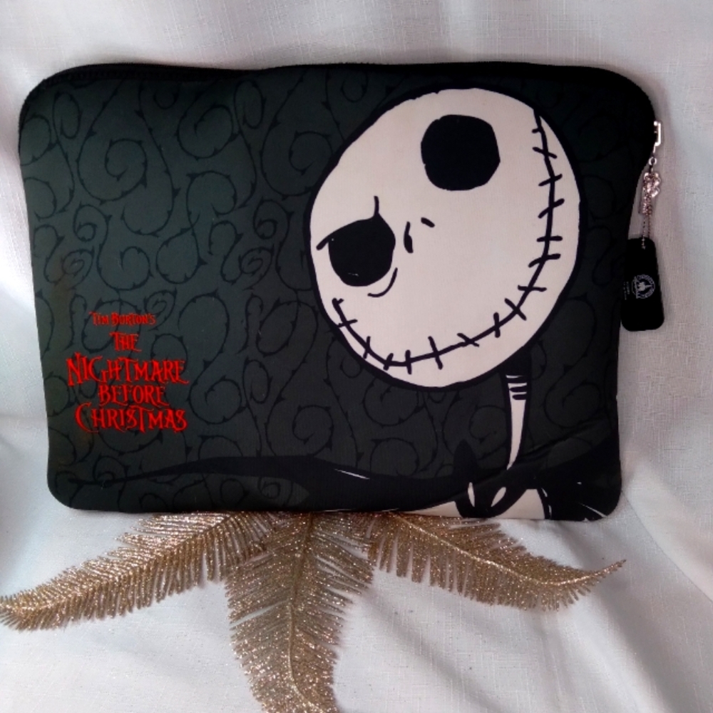 Nightmare Before Christmas Reversible laptop sleeve